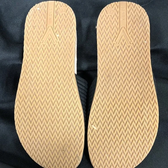 Vionic women’s sandals Sz 7.5 - Picture 6 of 7